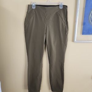 Duluth Trading Co Women's Pull-On Slim Leg Pants
